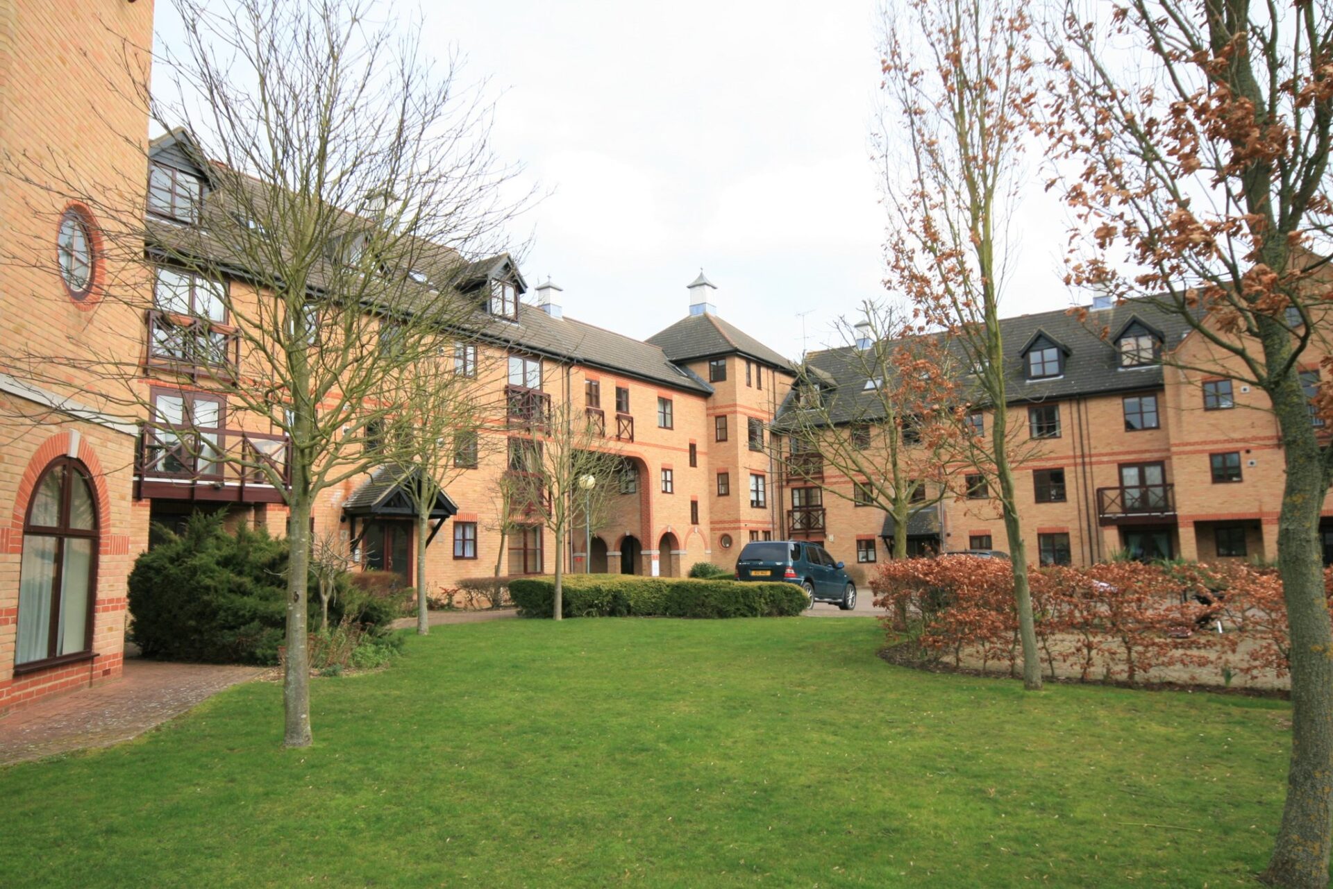 Sheering Mill Lane, Sawbridgeworth, Essex Wright & Co