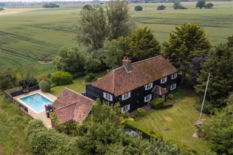 Whipps Cottage Rye Hill Road, Epping, Essex, CM18 7JG Image