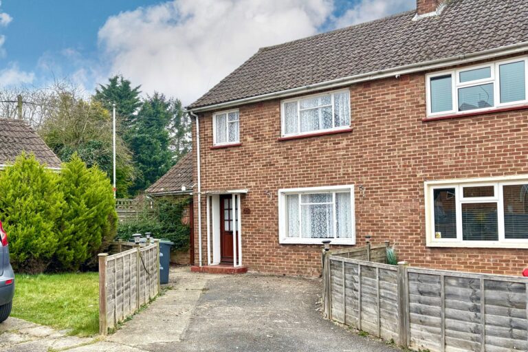 25 Barnfield, Hatfield Broad Oak, Bishop's Stortford, Essex, CM22 7JR Image