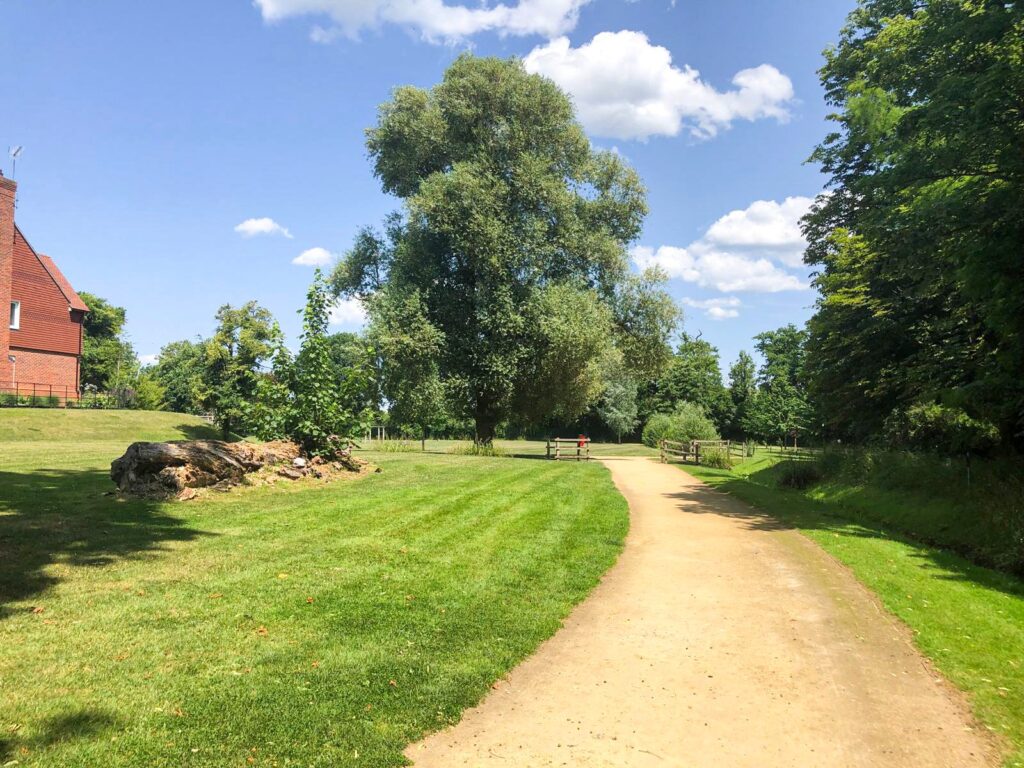 Bowlby Hill, Harlow