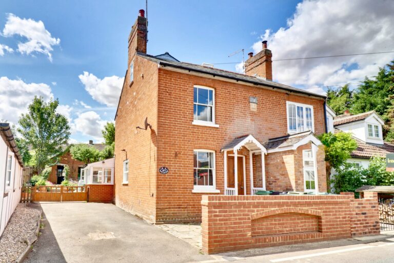 87 The Street, Manuden, Bishop's Stortford, Essex, CM23 1DT Image