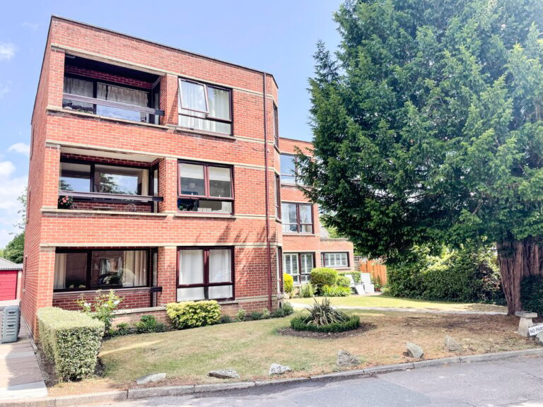 Springfield Court Flat 10 Hadham Road, Bishop's Stortford, Hertfordshire, CM23 2QJ Image