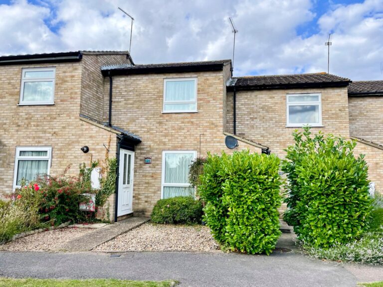 93 White Post Field, Sawbridgeworth, Hertfordshire, CM21 0BY Image