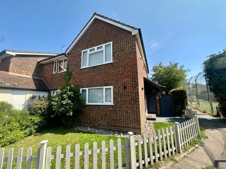 87 Ladywell Prospect, Sawbridgeworth, Essex, CM21 9PS Image