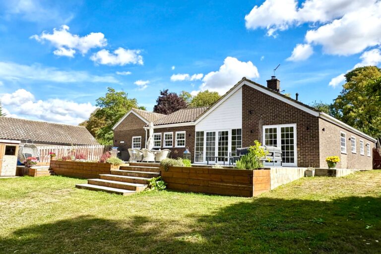 7 Staffords, Essex, Harlow, CM17 0JR Image