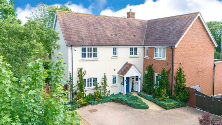 7 Bentleys, Matching Road, Hatfield Heath, Bishop's Stortford, Herts, CM22 7AZ Image