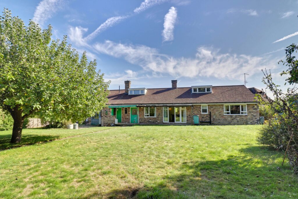 Walnut Tree Crescent, Sawbridgeworth
