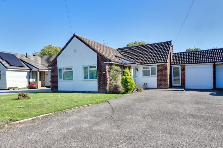 22 Wheatley Close, Sawbridgeworth, Hertfordshire, CM21 0HS Image