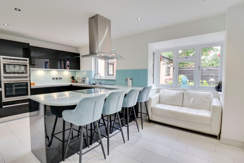 West Hayes, Bishop's Stortford