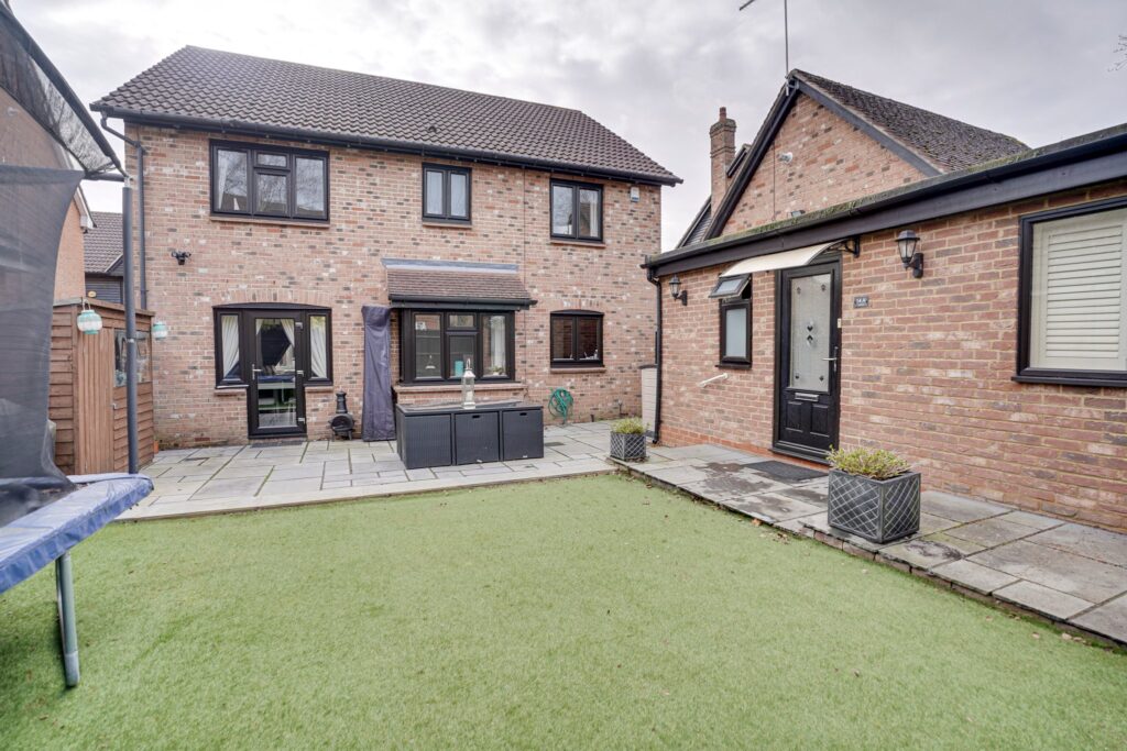 West Hayes, Bishop's Stortford