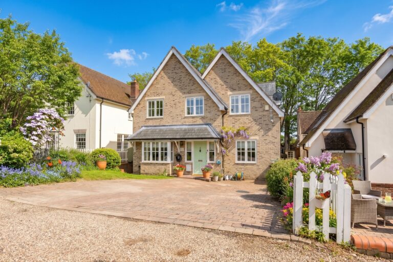 Applegate, Sawbridgeworth