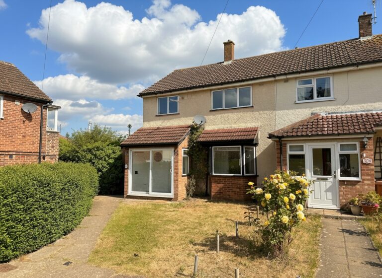 5 Queens Close, Sawbridgeworth, Hertfordshire, CM21 9DS Image