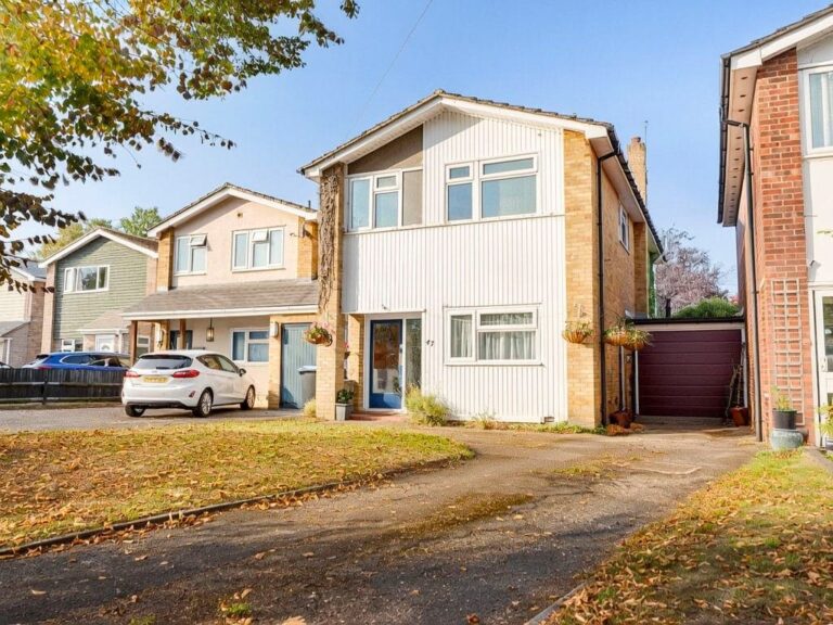 47 Sheering Lower Road, Sawbridgeworth, Essex, CM21 9LF Image