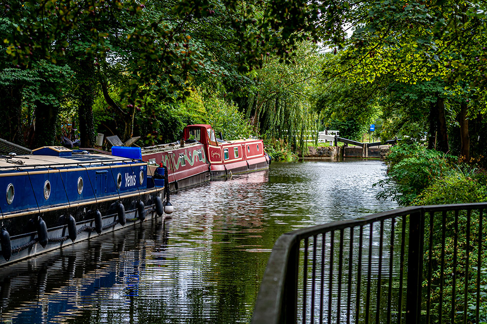 /content/uploads/bishop_stortford_canal.jpg